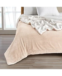 Linery & Co. Velvet Plush Fleece Sherpa Ribbed Throw Blanket