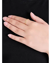 Devata Love Knot Ring in 14K Gold, Size 7, approx. 2.3 grams.