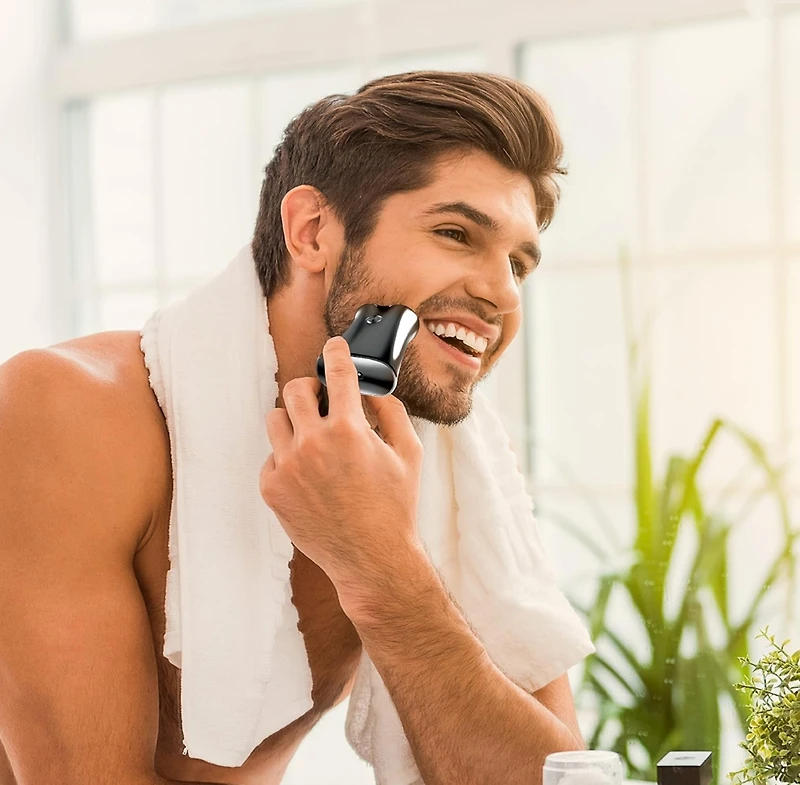 Cordless Dual-foil Travel Shaver