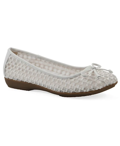 Cliffs by White Mountain Women's Chelcy Round Toe Ballet Flats
