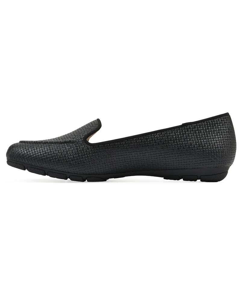 Cliffs by White Mountain Women's Gutsy Almond Toe Loafers