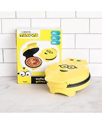 Uncanny Brands Minions Kevin Waffle Maker
