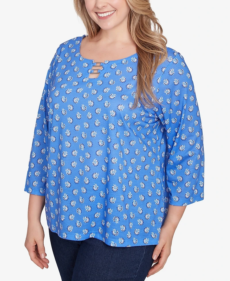 Hearts Of Palm Plus Size Making Waves Printed Square Ring Front Top