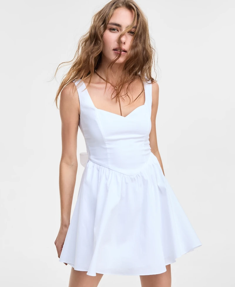 B Darlin Juniors' Sleeveless Sweetheart Mini Dress