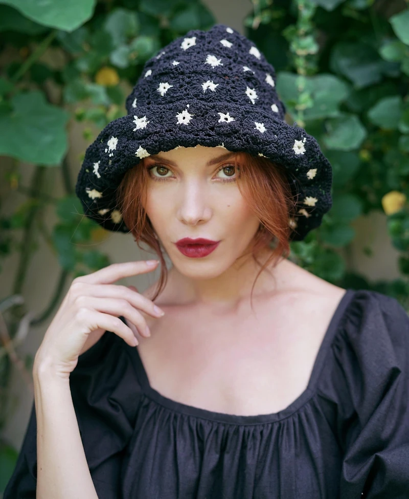 Brunna.co Flora Crochet Hat In Black