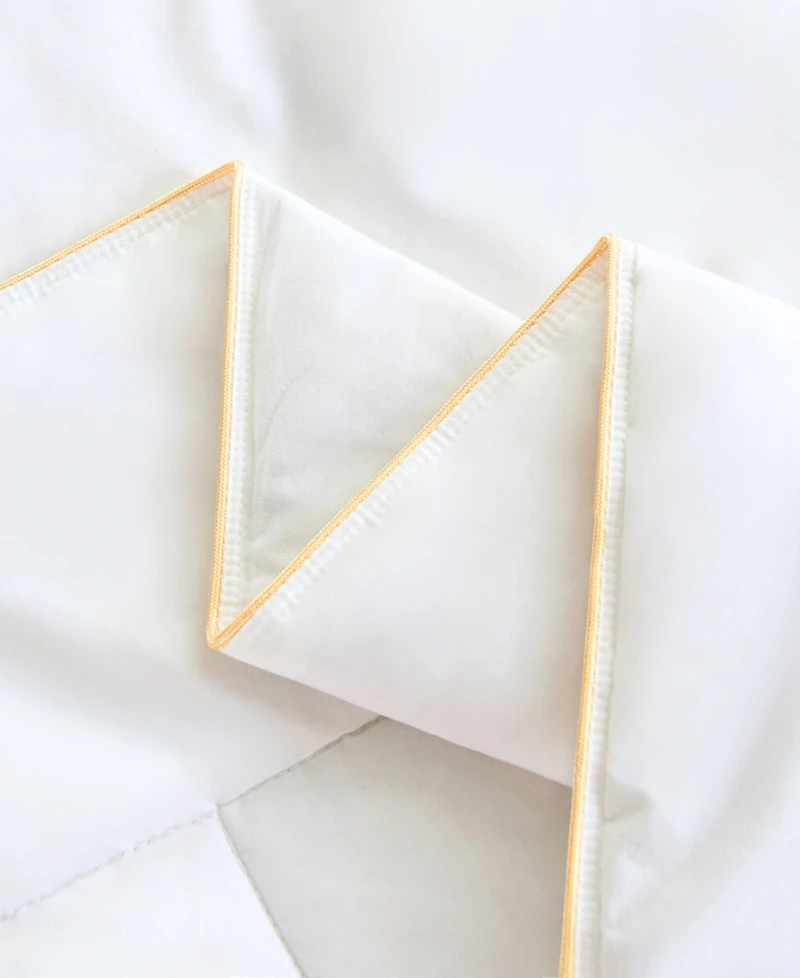 Royal Elite Lightweight Silk Comforter, Queen