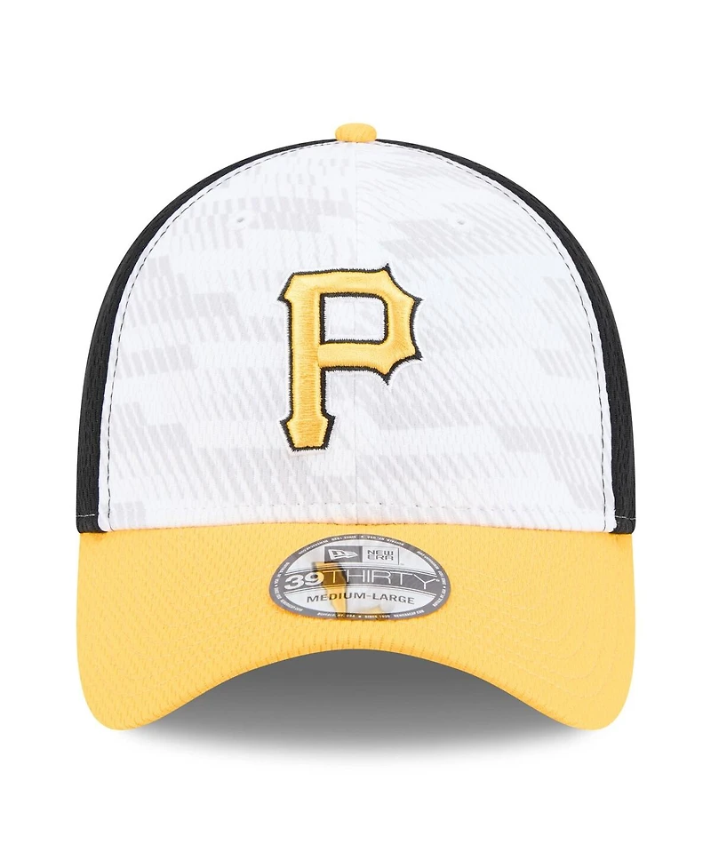 New Era Men's Black/Gold Pittsburgh Pirates 2025 Mlb Clubhouse 39THIRTY Flex Hat