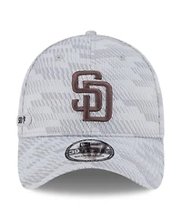 New Era Men's Gray San Diego Padres 2025 Mlb Clubhouse 39THIRTY Flex Hat