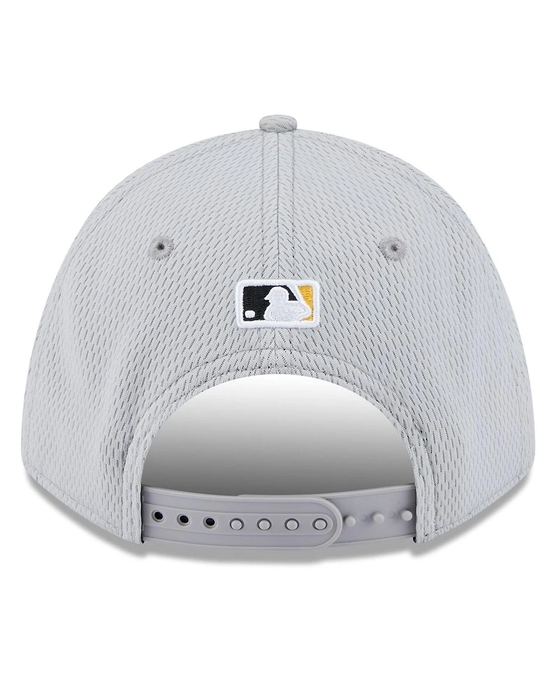 New Era Men's Gray Pittsburgh Pirates 2025 Mlb Clubhouse 9FORTY M-Crown Adjustable Hat