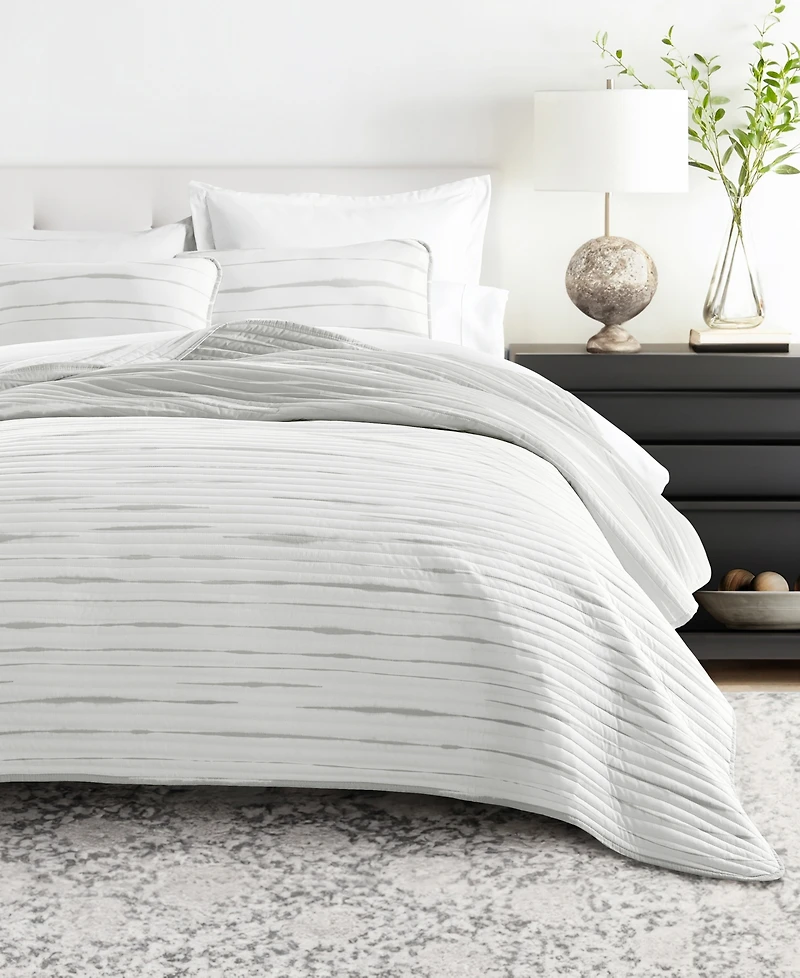 ienjoy Home Horizon Lines Reversible -Pc. Lightweight Quilt Set