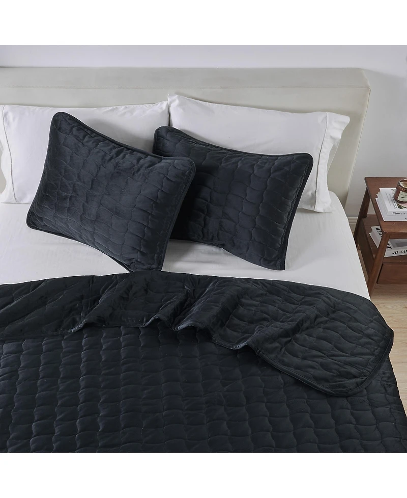 Linery & Co. Velvet Solid Quilt Set