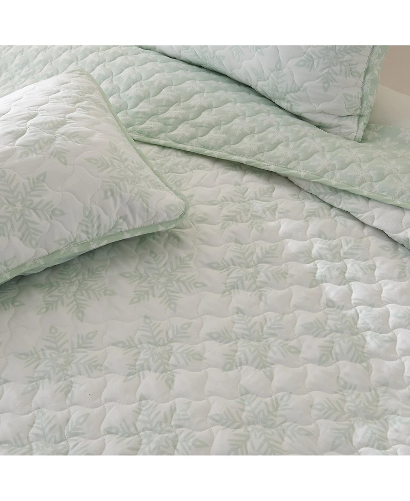 Linery & Co. Snowflake Printed Microfiber Quilt Set with Shams