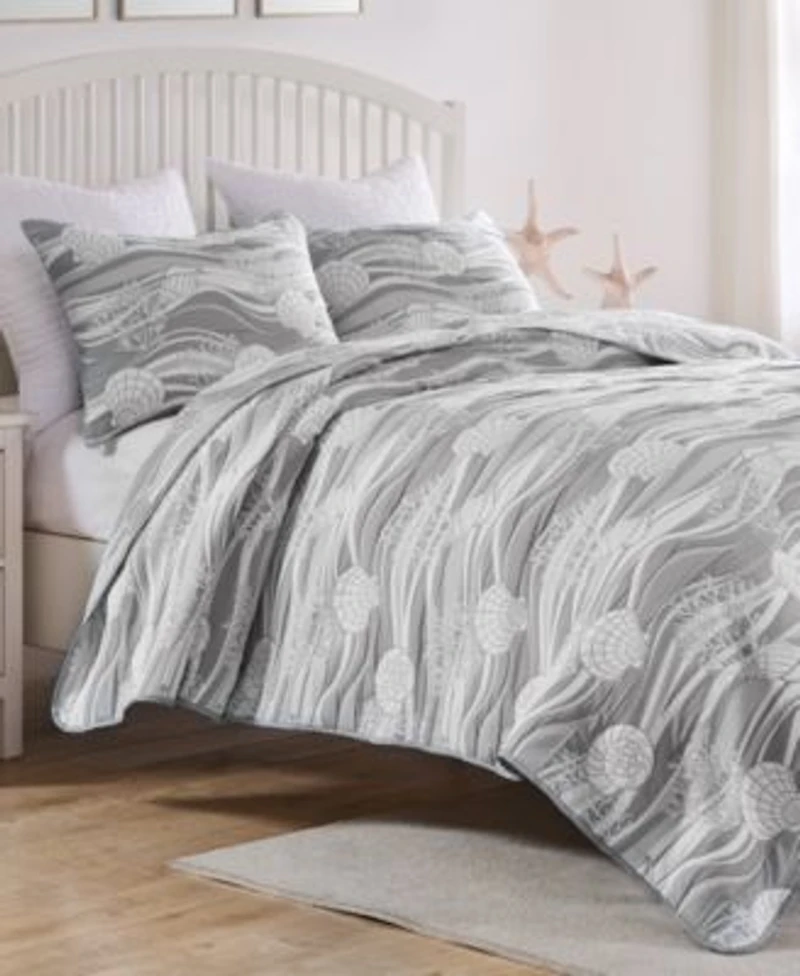 Greenland Home Fashions Dover Reversible Matelasse Coverlet Sets