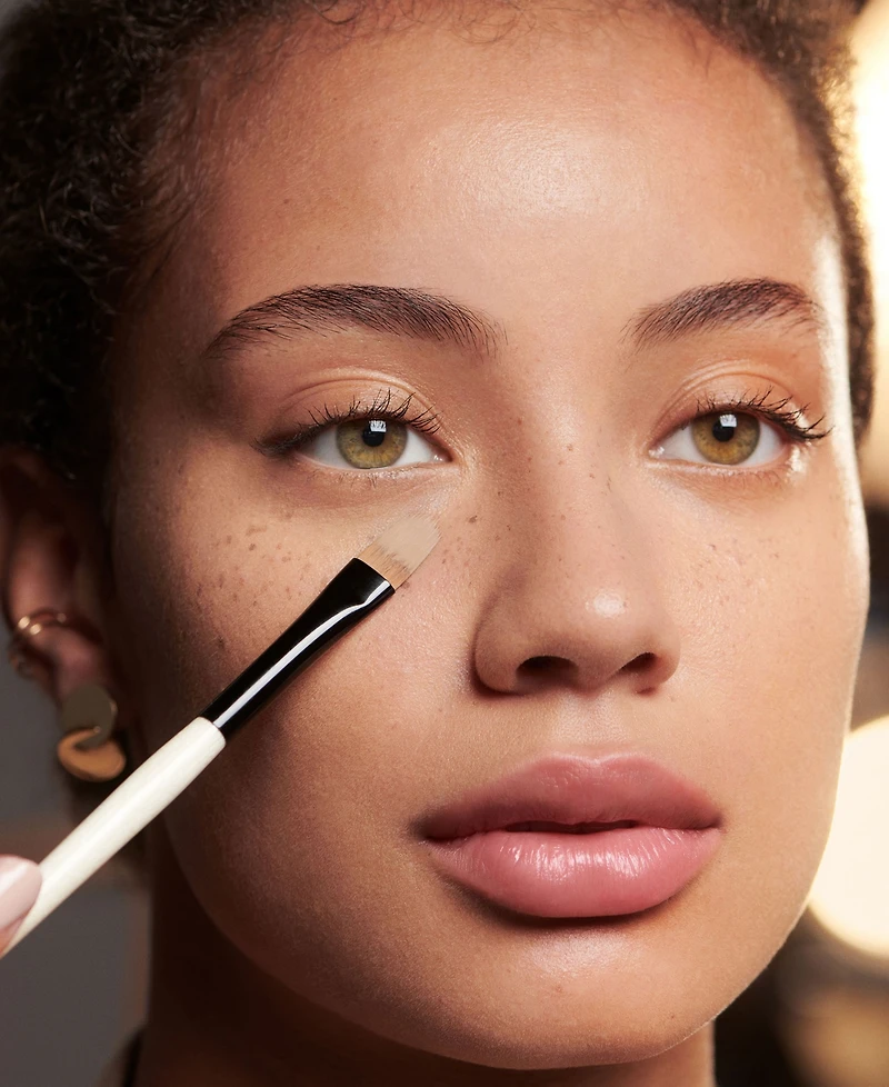 Bobbi Brown Concealer Blending Brush