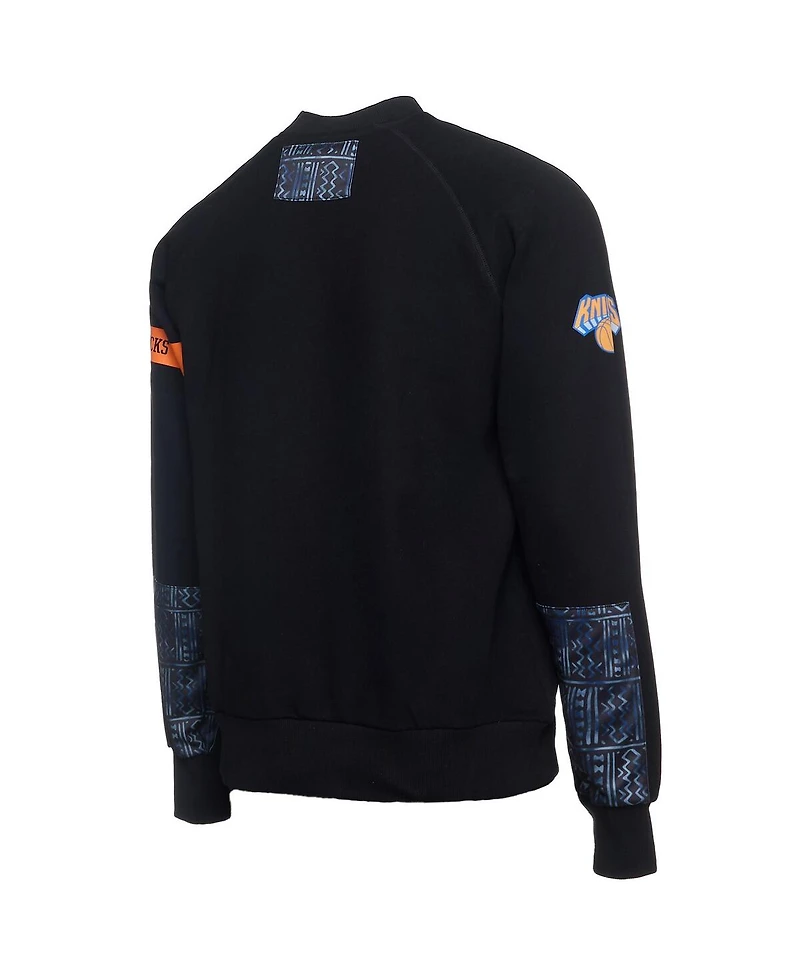 Two Hype x Nba Men's Black New York Knicks Culture Hoops Collection Premium Pullover Sweatshirt