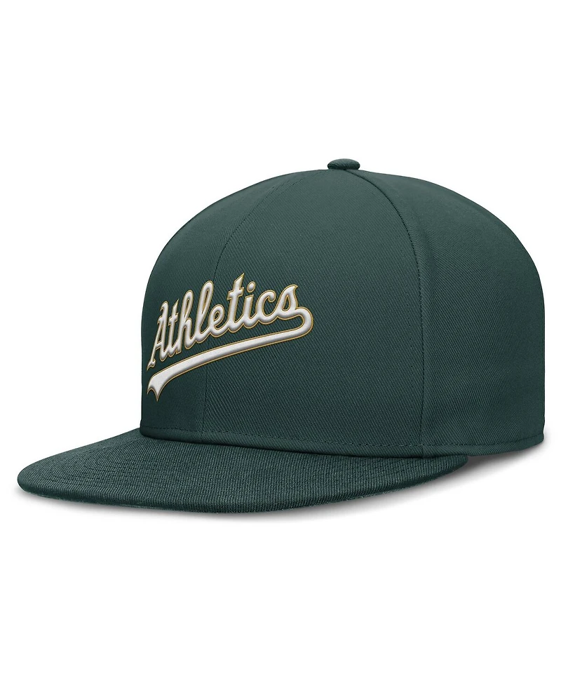 Nike Men's Green Athletics True Performance Fitted Hat