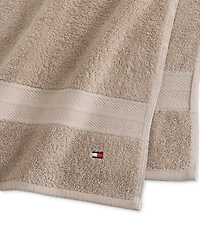 Tommy Hilfiger Home Modern American Solid Cotton Bath Towel, 30" x 54"