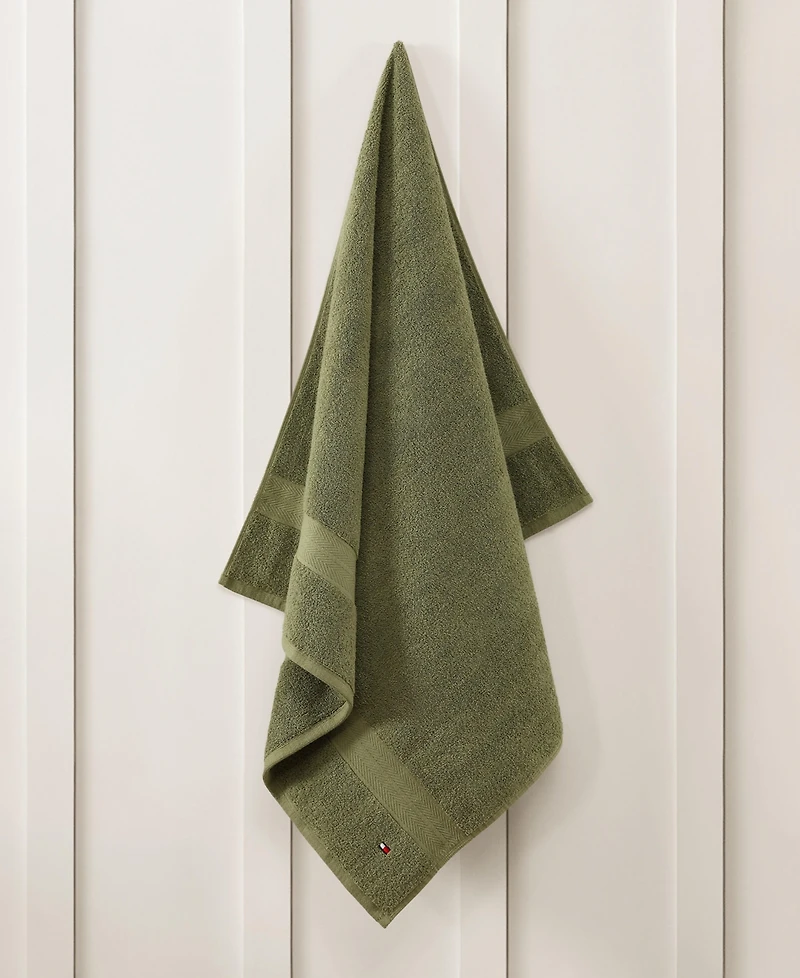 Tommy Hilfiger Home Modern American Solid Cotton Bath Towel, 30" x 54"