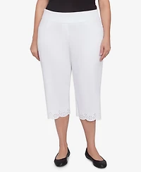Alfred Dunner Plus Crystal Springs Eyelet Cuff Capri Pants