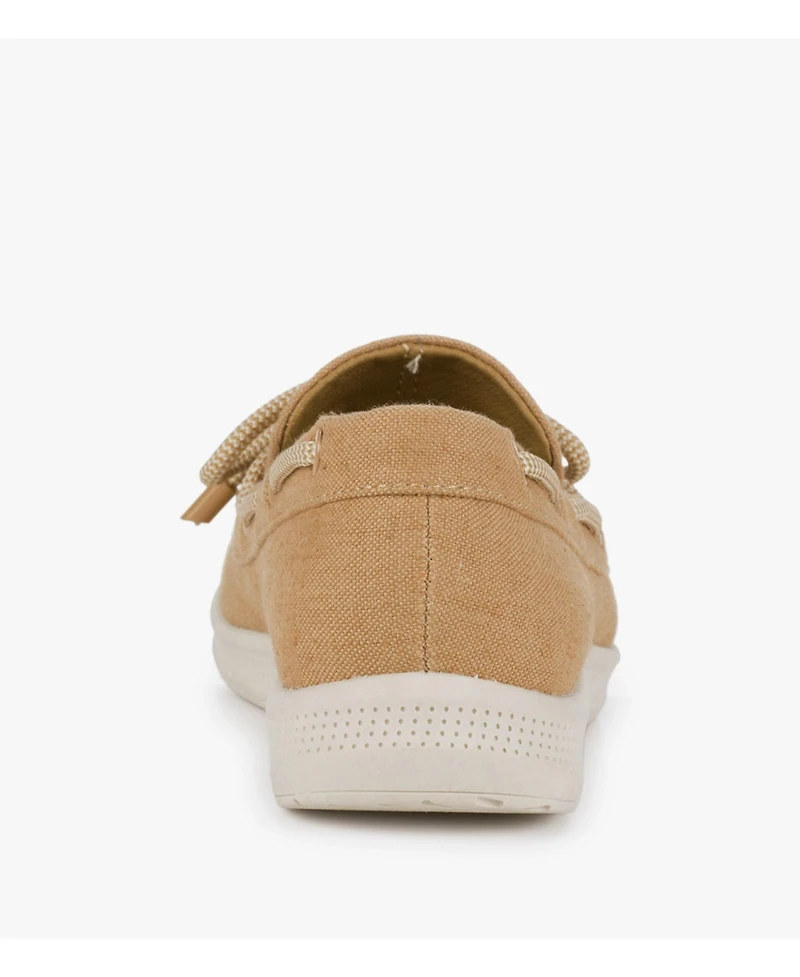 Baretraps Women's Venia Slip-On Boat Shoes