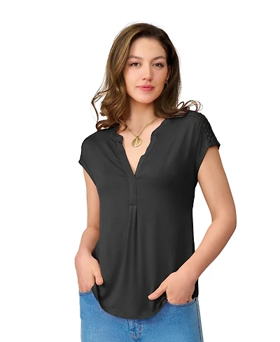 Cable & Gauge Women's Braided Crochet Trim Pleated Top