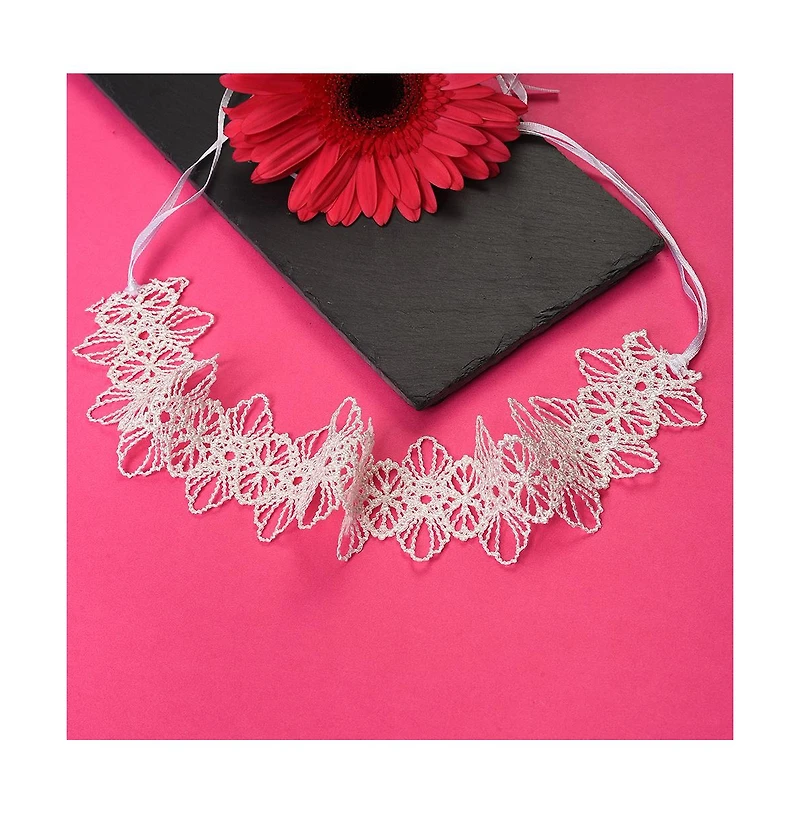 Sohi Women's Floral Choker Necklace