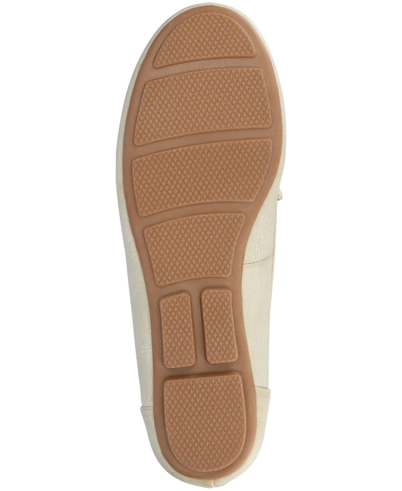 Journee Collection Women's Novella Round Toe Comfort Loafers