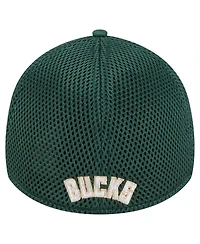 New Era Men's Hunter Green Milwaukee Bucks Subtle Camo 39THIRTY Flex Hat