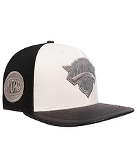 Pro Standard Men's Cream/Black New York Knicks French Terry Snapback Hat