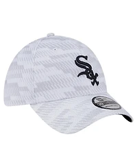 New Era Men's White Chicago Sox Graded 39THIRTY Stretch Fit Hat