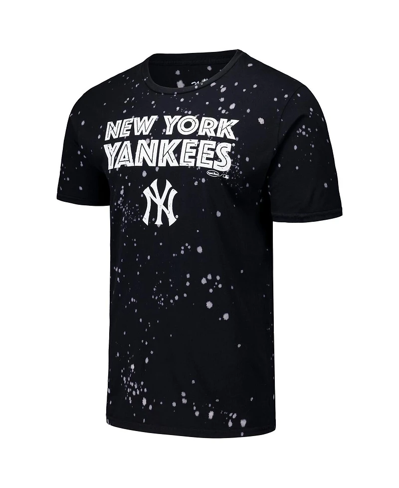 Majestic Men's Black/White New York Yankees Splatter T-Shirt