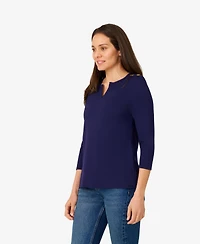 Cable & Gauge Women's Button Shoulder Top