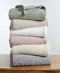 Superior Hibiscus Cotton Matelasse Woven 3-Pc. Bedspread Set, California King