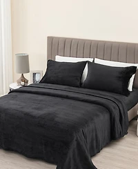 Linery & Co. Ultra-Soft Velvet Plush Solid Sheet Set