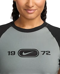 Nike Sportswear Women's Chill Knit Slim Graphic T-Shirt