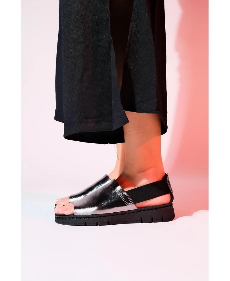 Londoi Elastic Strap Leather Sandal (Women)