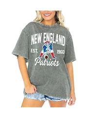 Gameday Couture Women's Gray New England Patriots Tackle Titan Boyfriend Washed T-Shirt