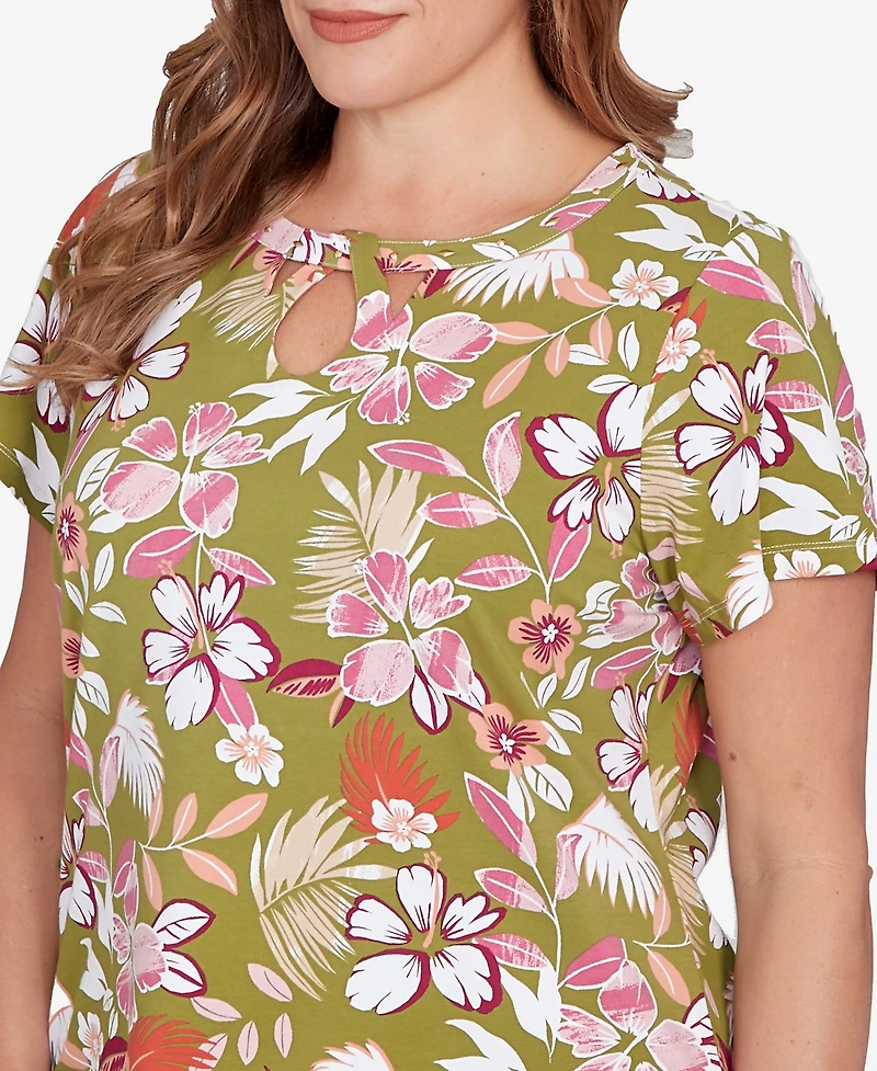 Hearts Of Palm Plus Size Short Sleeve Embellished Blossom Top