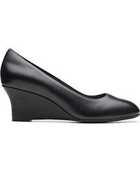 Clarks Women's Collection Olivette Cultured Pearl Pumps