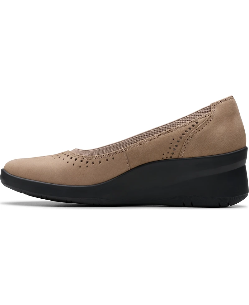 Clarks Collection Women's Suttyn Kaylie Slip-On Shoes