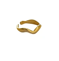 Sohi Swirl Finger Ring