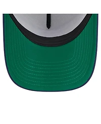New Era Men's White Chicago White Sox Distressed 9FORTY A-Frame Adjustable Trucker Hat