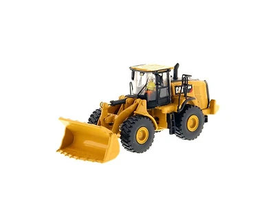 Diecast Masters 1/87 Cat Wheel Loader Padded Pak