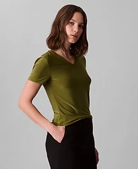 Calvin Klein Women's Short Sleeve V-Neck T-Shirt