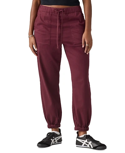 Levi's Women's Mid-Rise Essential Joggers
