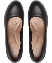 Clarks Women's Bayla Carly Slip On Dress Pumps