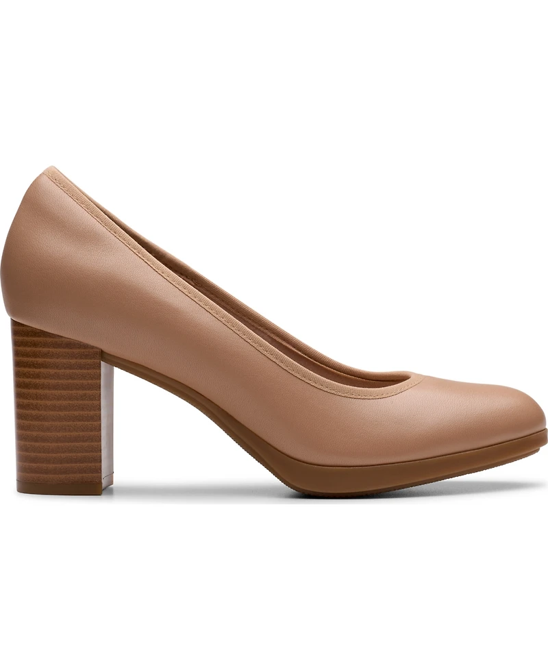 Clarks Women's Bayla Carly Slip-On Pumps