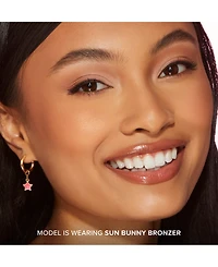 Too Faced Sun Bunny Radiant Duo-Tone Sunkissed Powder Bronzer
