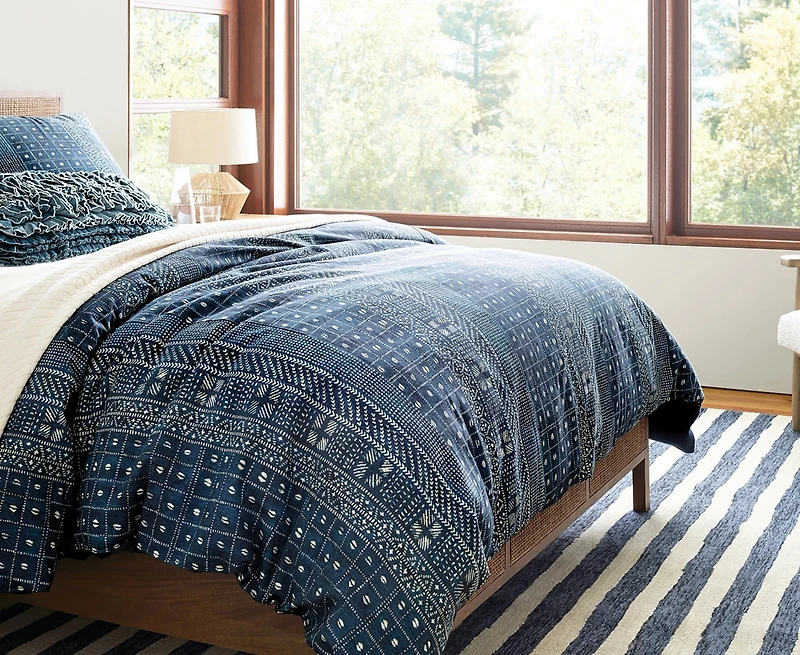 Dash and Albert Rugs by Annie Selke Silas Stripe DA2221 2'x3' Area Rug