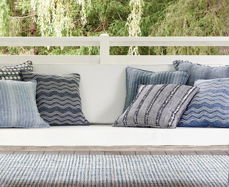 Dash and Albert Rugs by Annie Selke Rugby Stripe Indoor/Outdoor RDB176 2'x3' Area Rug